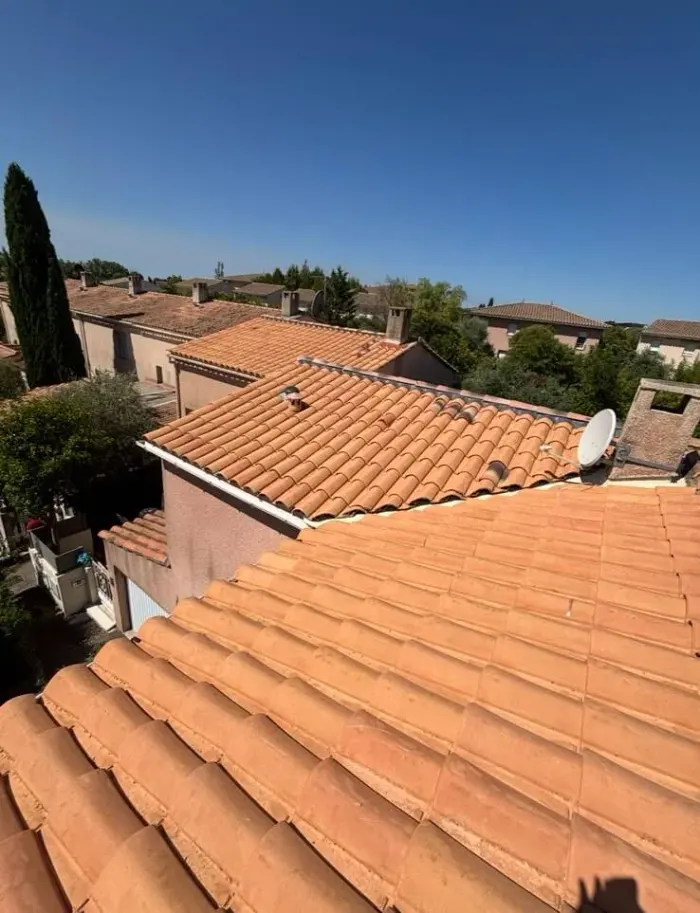 Toiture neuve en tuiles romanes terminée sur une villa à Mougins